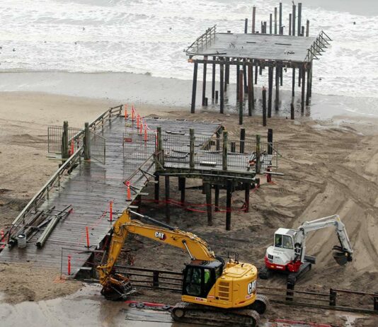 seacliff pier demolition
