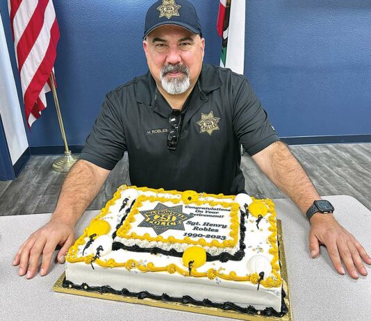 henry robles watsonville police retire