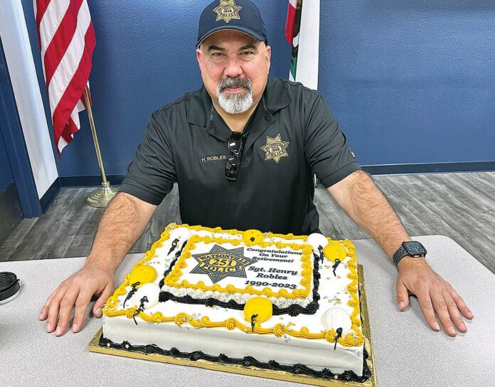 henry robles watsonville police retire