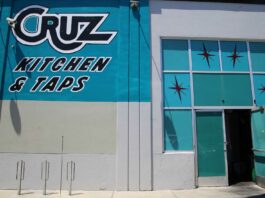 Cruz Kitchen and Taps mural paul de worken