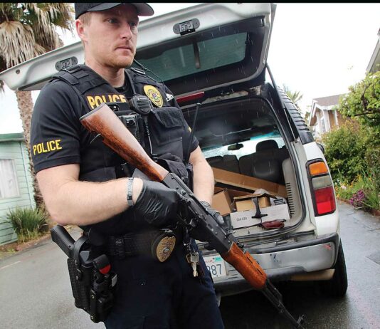Police seize guns, drugs at Watsonville mobile home park Scotts Valley Police officer Forrest Green gun bust
