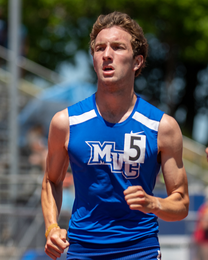 Locals beat the heat at CCS semis | High school track and field