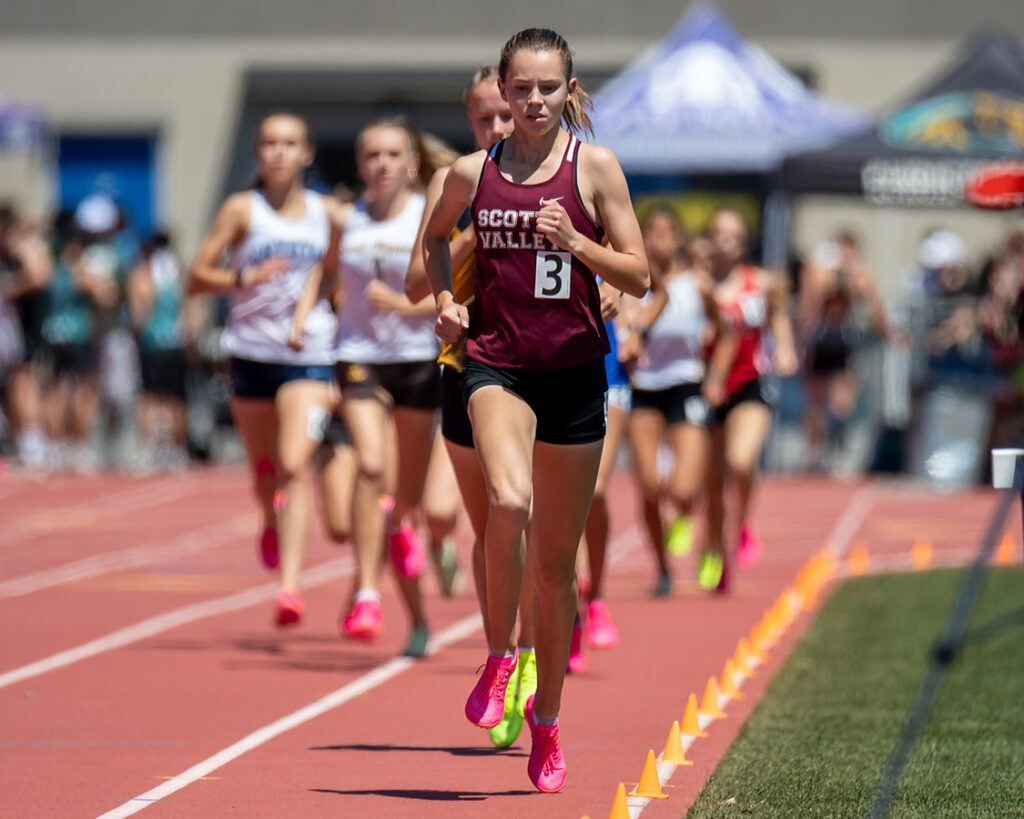 Photos Running At Full Speed High School Track And Field The 
