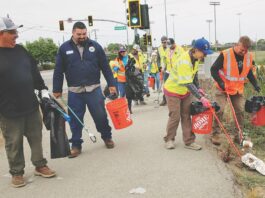 Volunteers target trash in Watsonville bridge street trash pickup