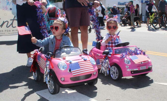 aptos world's shortest parade fourth of july