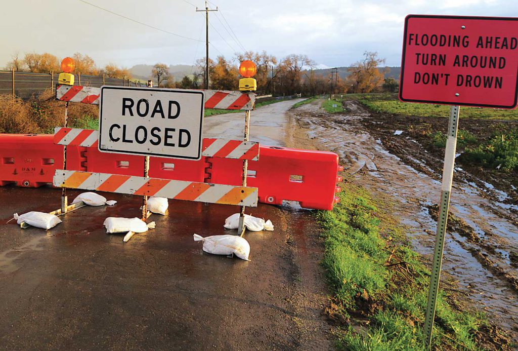 Image for display with article titled PHOTO: Murphy Road temporarily closed