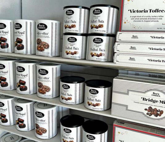See’s Candies opens pop-up store in Watsonville see's candies watsonville square