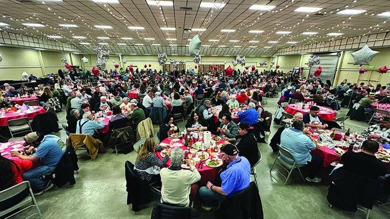 Snatch up your Crab Feed tickets, before they’re gone