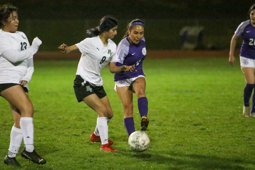 Image for display with article titled Grizzlies girls soccer inches closer to clinching PCAL title | Weekly Roundup