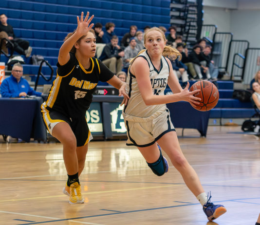Mariners sail past Del Mar in D-III quarterfinals | CCS girls basketball