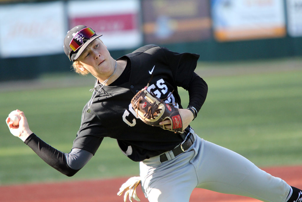 Image for display with article titled Cougars Baseball Optimistic for Upcoming League Season