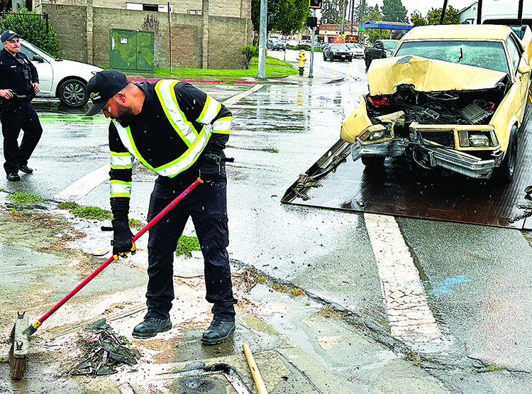 Image for display with article titled Watsonville Man Dies After Rush-Hour Crash