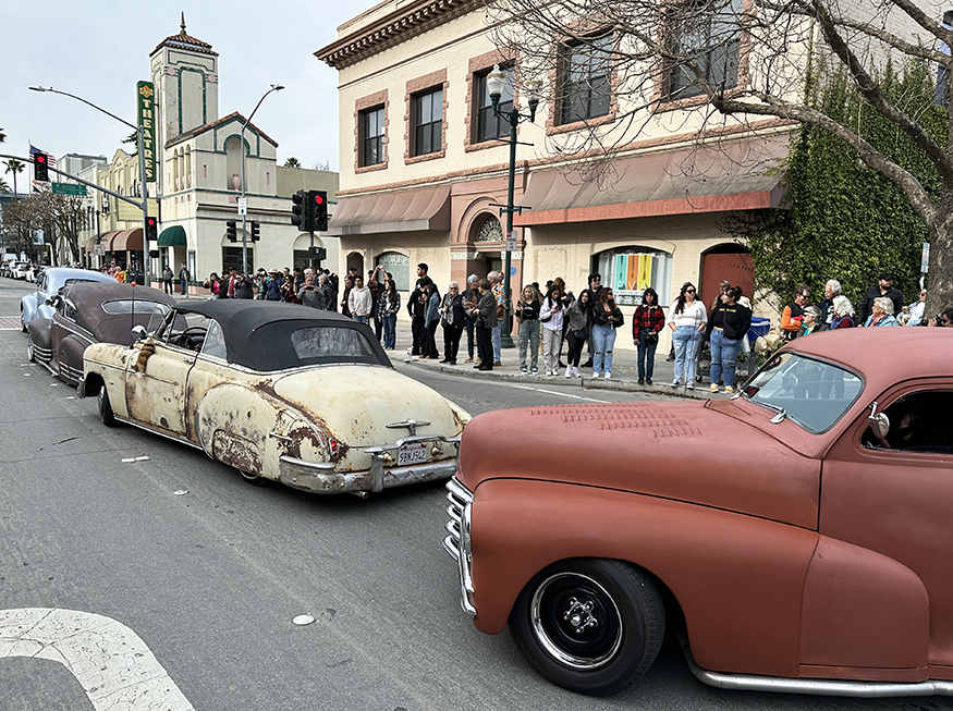 Image for display with article titled Photo Story: Lowrider Show Rolls Through Town