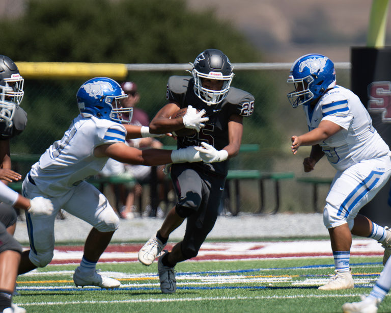 Sharks lose season-opener in nail-biter to King City | High school football