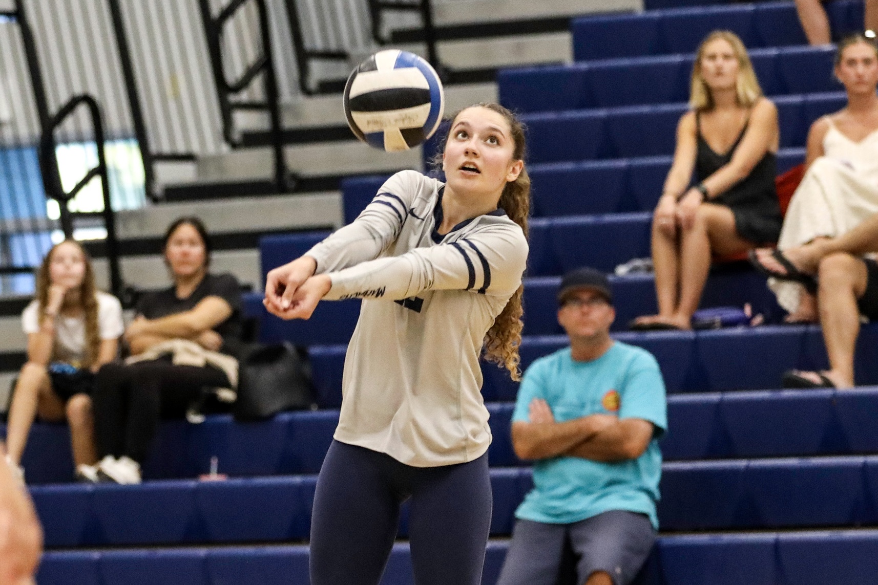 Image for display with article titled Rough Start to Season Doesn’t Deter Young Mariners Crew | SCCAL Girls Volleyball Preview