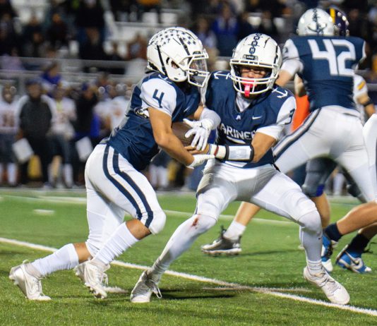 Walk-off field goal lifts Mariners past Alvarez | Prep football roundup