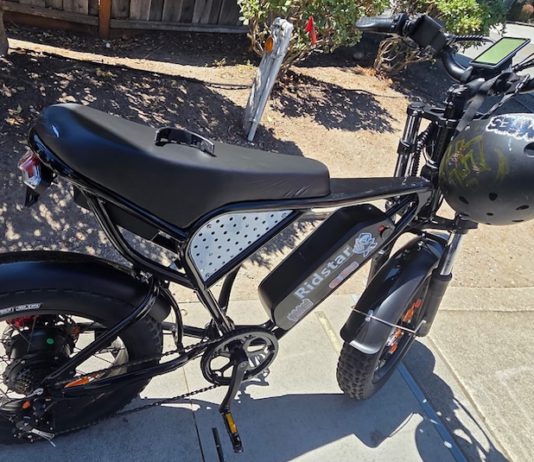 Two E-bikes collide on Soquel Drive