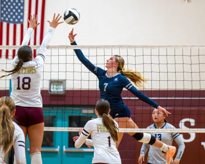 PAJ2540 Ella Dueck - Aptos girls volleyball - web-1
