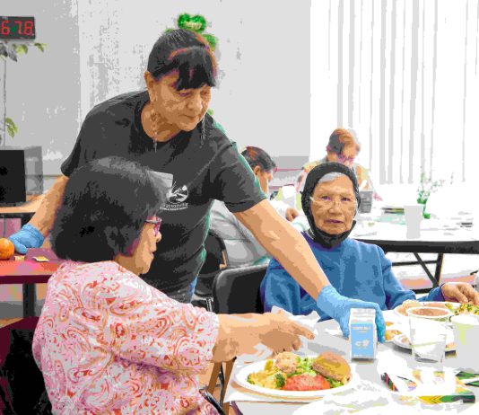 Nonprofits in ‘crisis response’ as federal shutdown continues