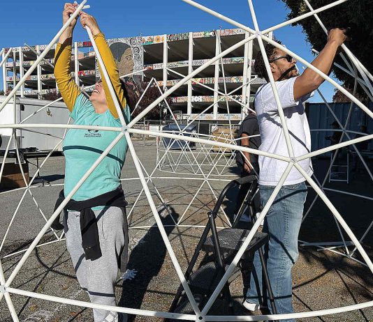 Photo story: preparing to shine with Noche de Brillo