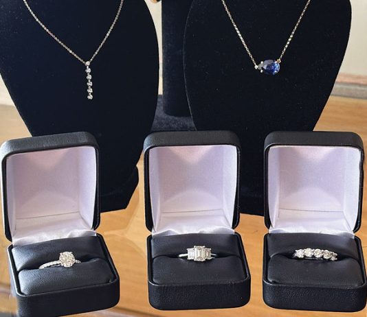 best of pajaro valley 2025, shopping, john's jewelers