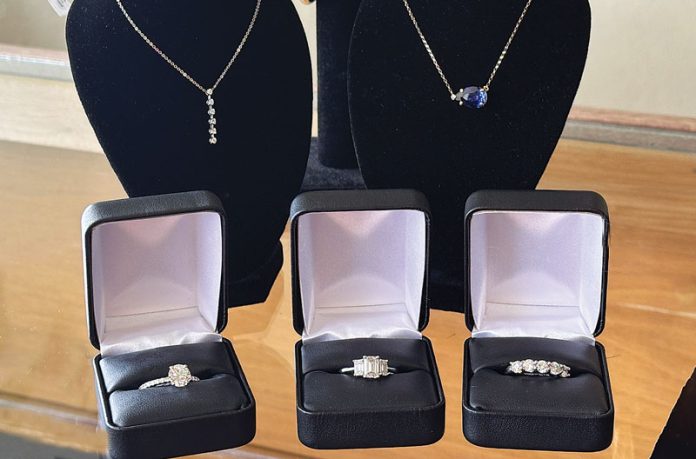 best of pajaro valley 2025, shopping, john's jewelers