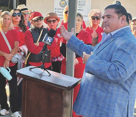 Watsonville nurses rally against ICU closure