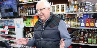 Jim Barsi—owner of Barsi’s Liquor Store—dies Jim Barsi talks about the sale of Barsi's Liquor Store in 2019.