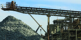 Conveyor belts are used to heap up various sizes of aggregate.