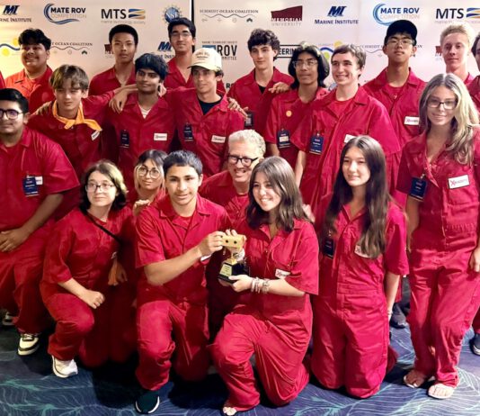 Santa Cruz County robotics team captures world championship