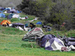 Annual homelessness census shows slight increase In 2024, a string of tents and makeshift shelters lined the Pajaro River levee in Watsonville. (Tarmo Hannula/Pajaronian file)