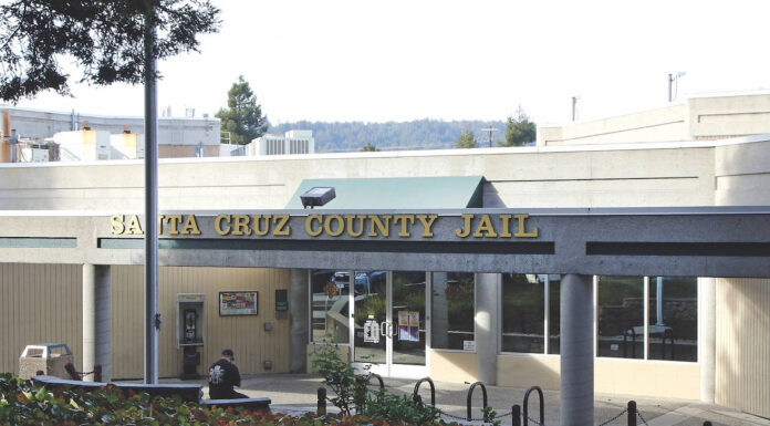 ICE agents leave Santa Cruz jail without detainee